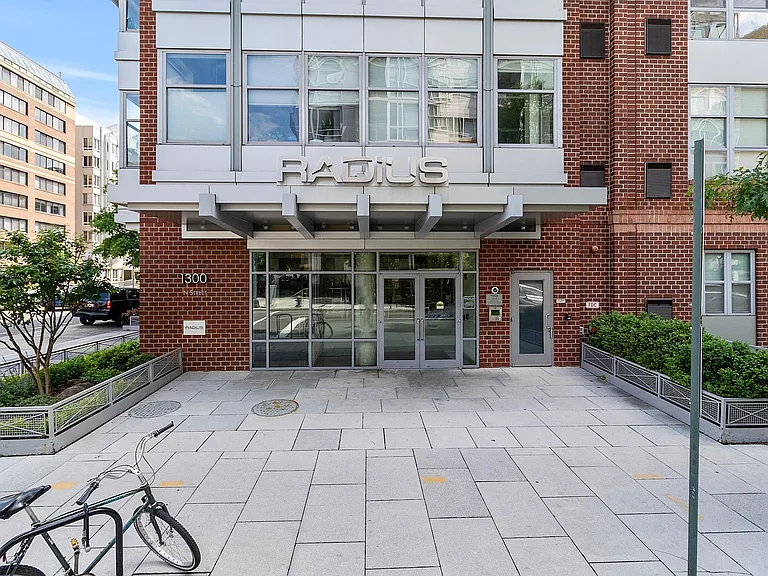1300 N St NW #117 — Photo 21