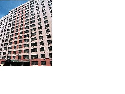 Rented by City Connections Realty | media 27