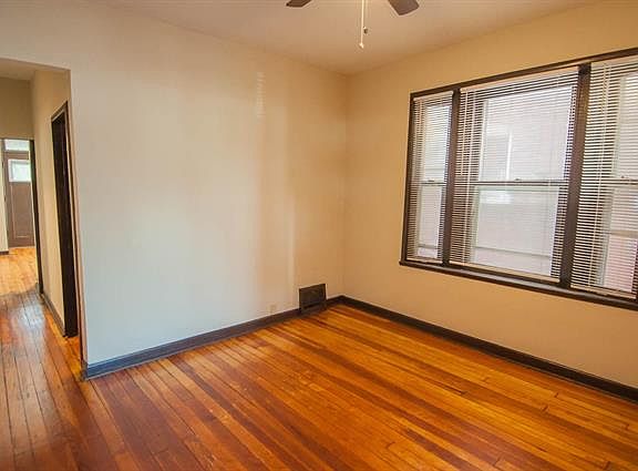 5th image of 3230 Michigan Ave