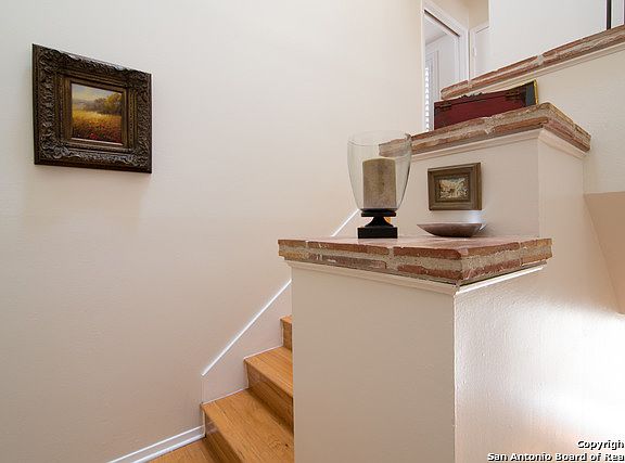 5th image of 111 Montclair Ave