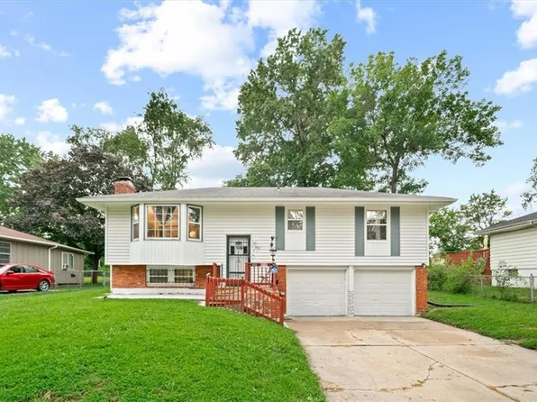 7701 E 90th Ter, Kansas City, MO 64138