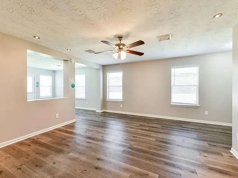 10247 Country Squire Blvd #1 — Photo 5
