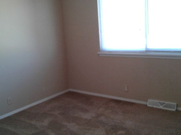 5th image of 296 E Chris Dr #298