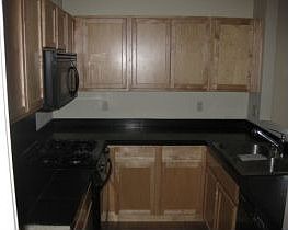 4th image of 6001 Jaguar Dr Unit 206