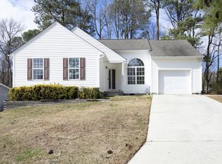 104 Hickory Glen Ln, Durham, NC 27703