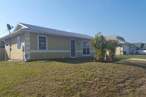 Home For Sale In Oak Hammock