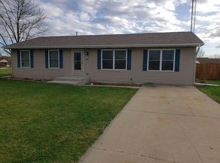 65 E Spring Rd, Coal City, IL 60416