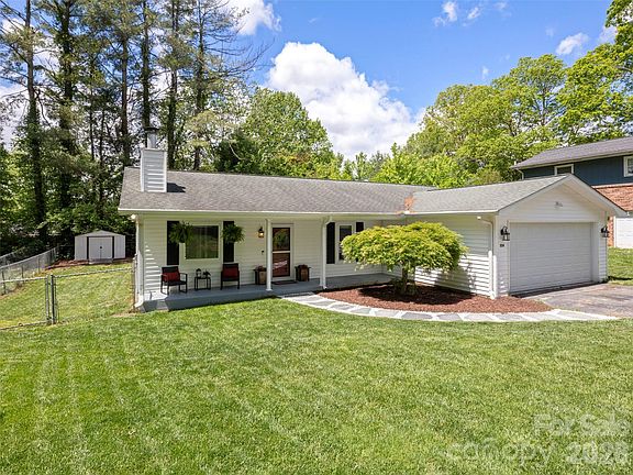 2nd image of 224 Clover Dr