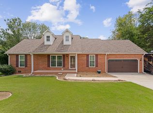 1002 River Bend Dr, Cookeville, TN 38506