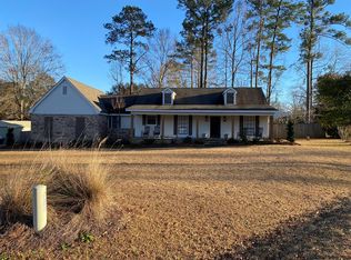 109 Honeysuckle Ave, Poplarville, MS 39470