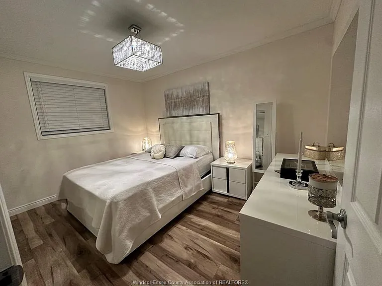 7929 Hawthorne Dr — Photo 29