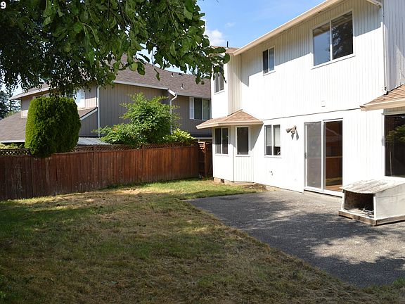 3rd image of 8814 NE 26th Ave