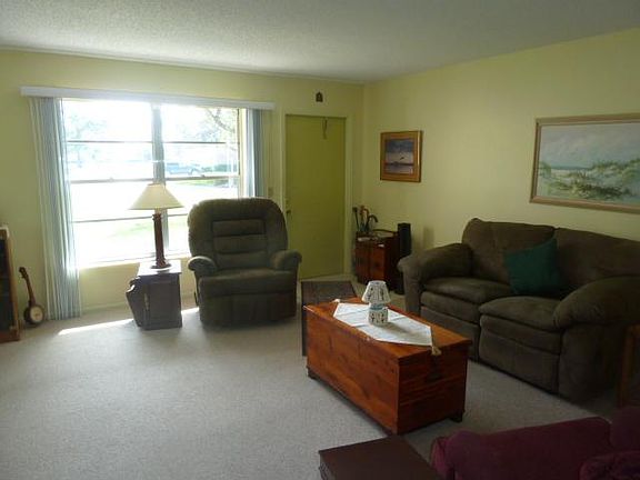 4th image of 30 Vista Gardens Trl