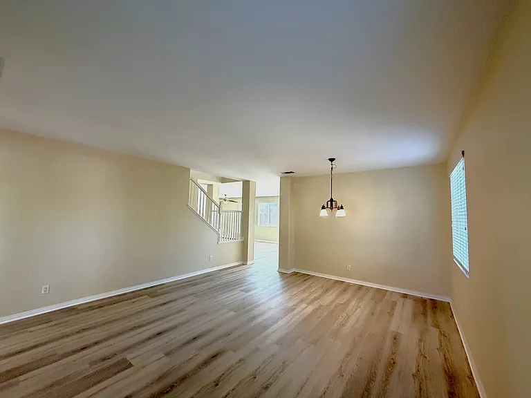 40220 Emily Pl — Photo 11