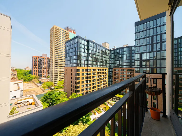 111 Montgomery St #11F — Photo 3
