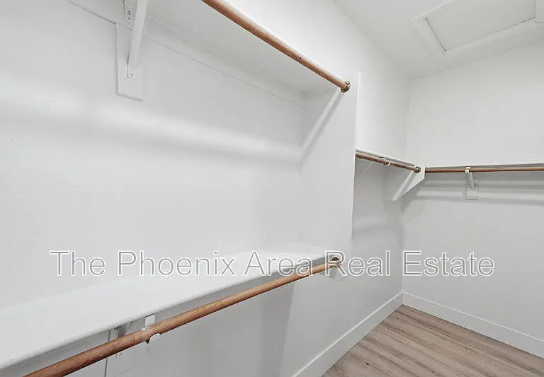 554 E San Carlos Way — Photo 21