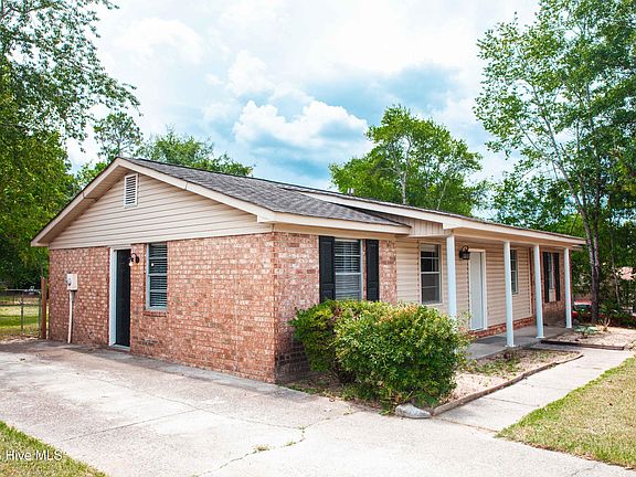 4th image of 4516 Shawnee Drive