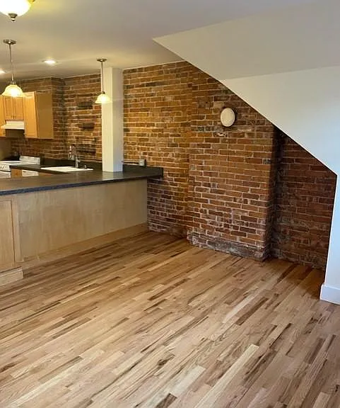 3 Columbia St #3 — Photo 5