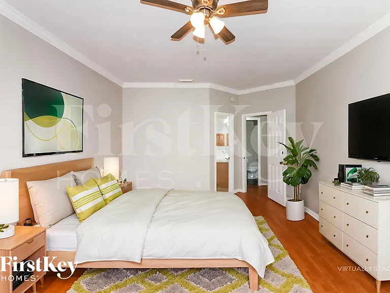 902 Rock Springs Dr — Photo 14