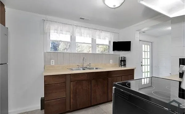 1096 Strickland Bridge Rd — Photo 17