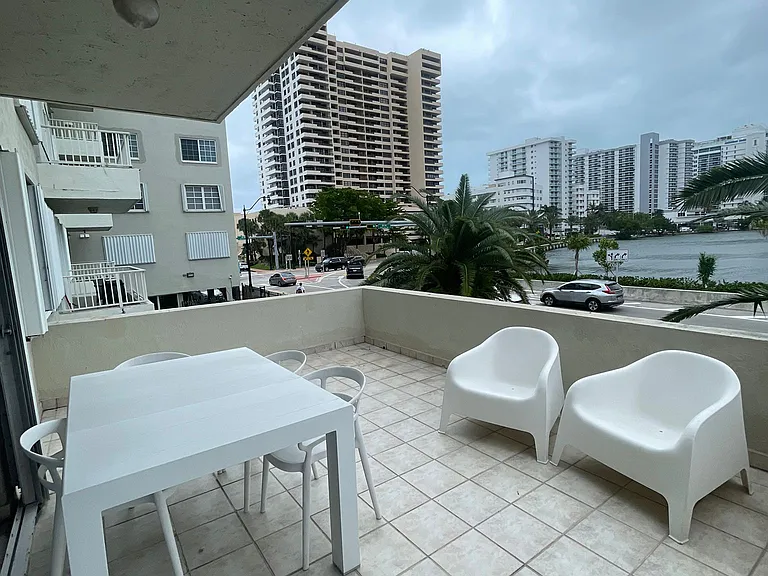 2600 Collins Ave #211 — Photo 11