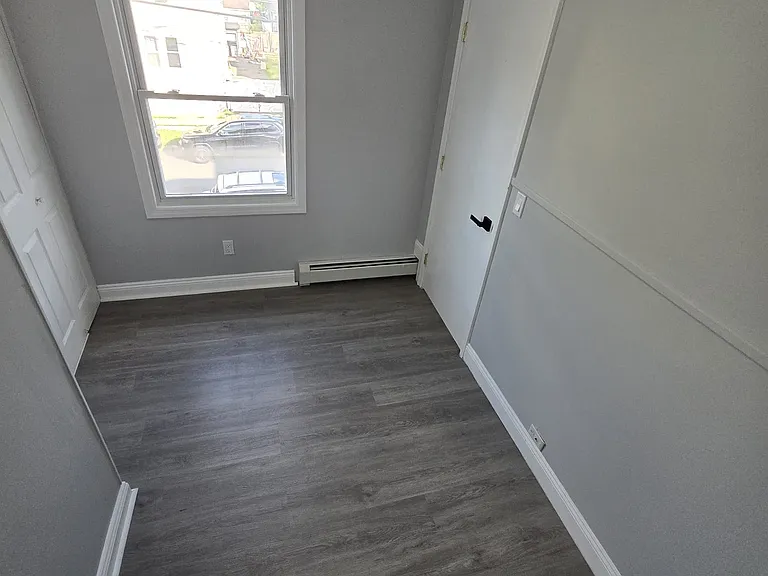 19 E 19th St #2 — Photo 16