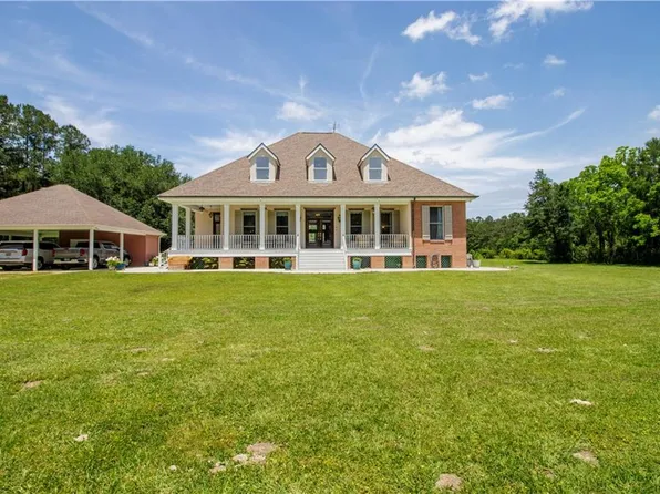 22435 Hoffman Rd, Mandeville, LA 70471