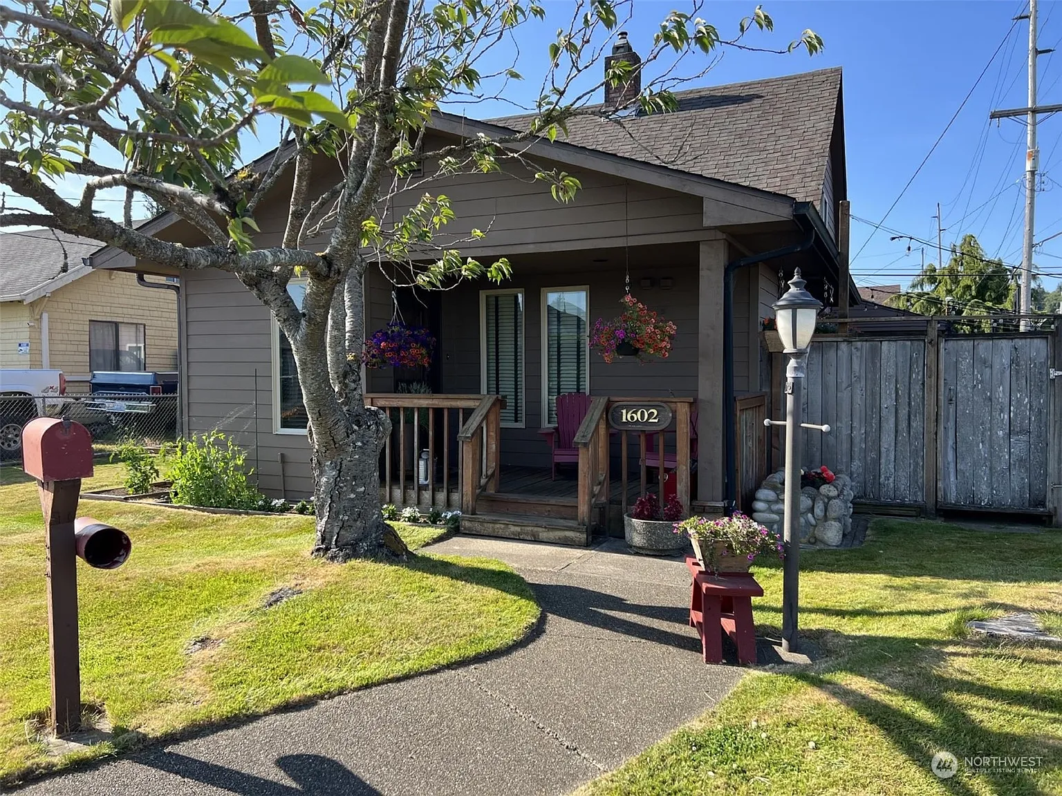 1602 Pacific Avenue photo 1