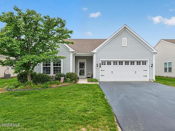 2nd image of 88 Aberdeen Lane