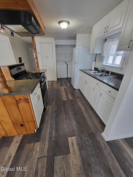 4th image of 16 Towner Road