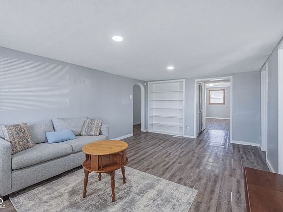 4th image of 1070 W 550 S