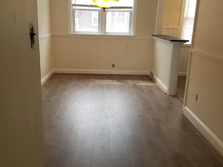 1378 Westbury Dr — Photo 5