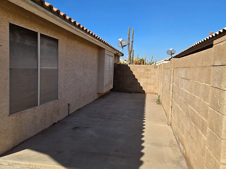 7931 W Kimberly Way — Photo 18