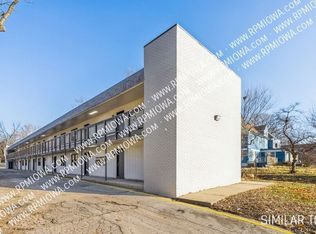 3205 Kingman Blvd #206, Des Moines, IA 50311