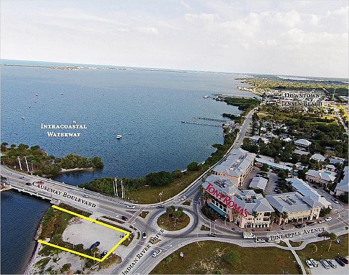 1st image of 3805 NE Indian River Dr