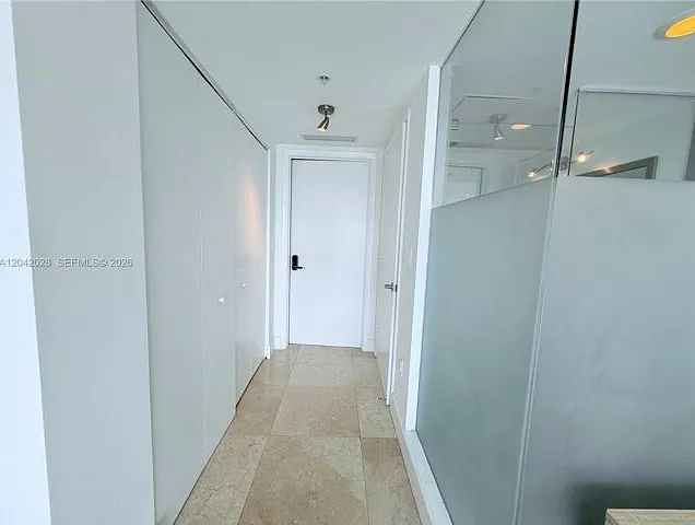 92 SW 3rd St #4311 — Photo 9