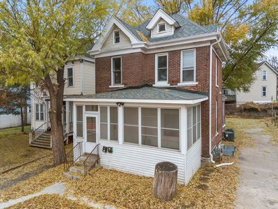 893 Hudson Rd, Saint Paul, MN, 55106