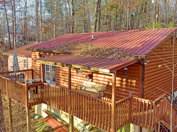 167 Johnson Cir, Lake Lure, NC 28746