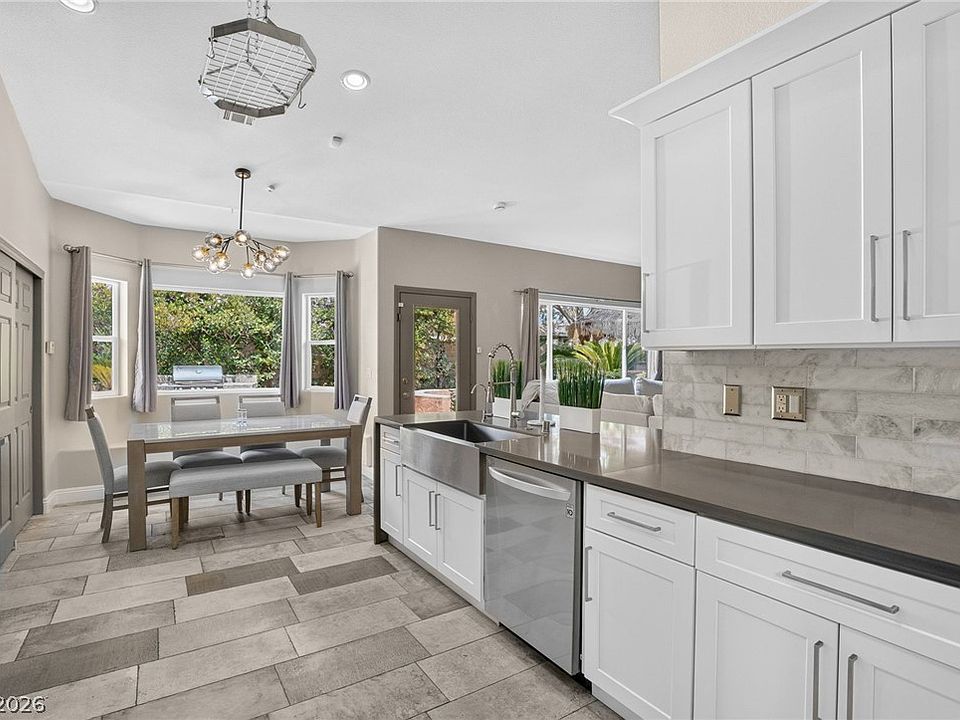 1st image of 11212 Dell Cliffs Ct