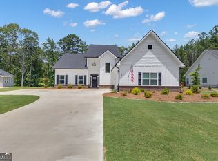 147 Wolf Creek Cv, Lagrange, GA 30240