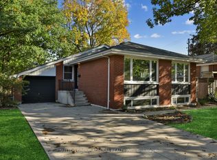 275 Southwood Dr, Hamilton, ON L8T 4E9