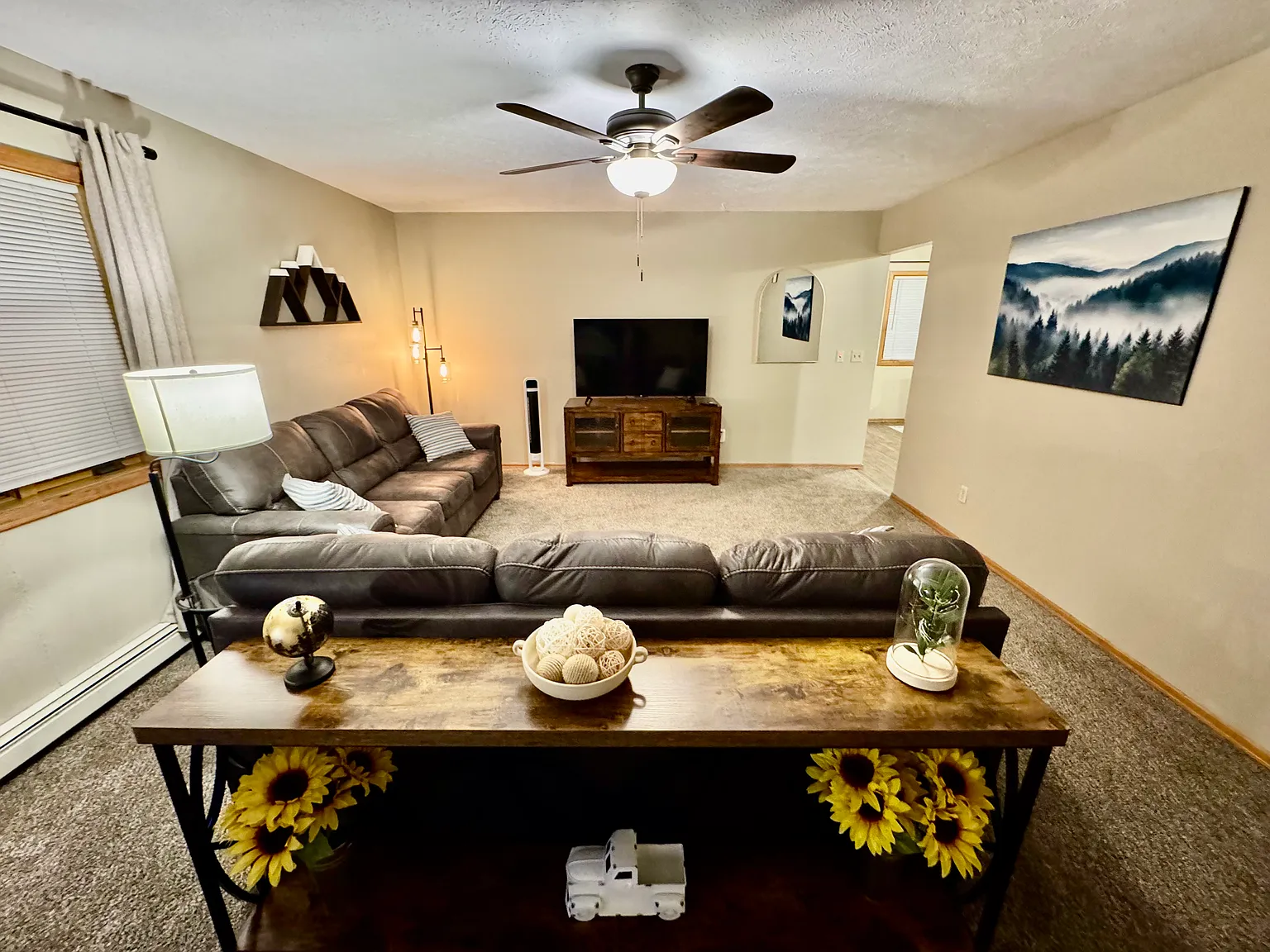 2 bed, 1100 sqft, $2,200 — Photo 4