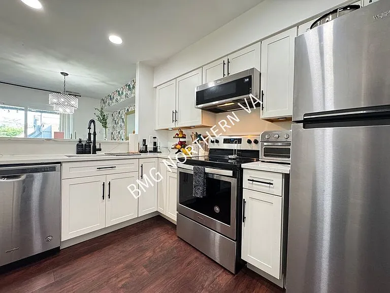 8056 Pantano Pl — Photo 16