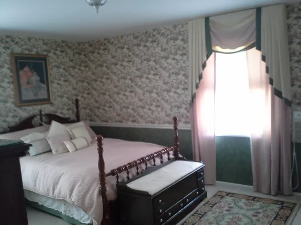 1810 Lynbrook Dr, Flint, MI 48507