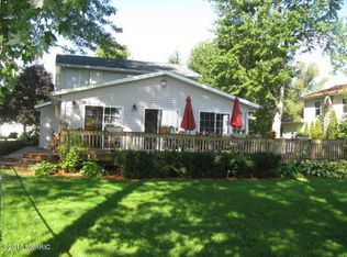 3057 Sandy Beach St, Wayland, MI 49348