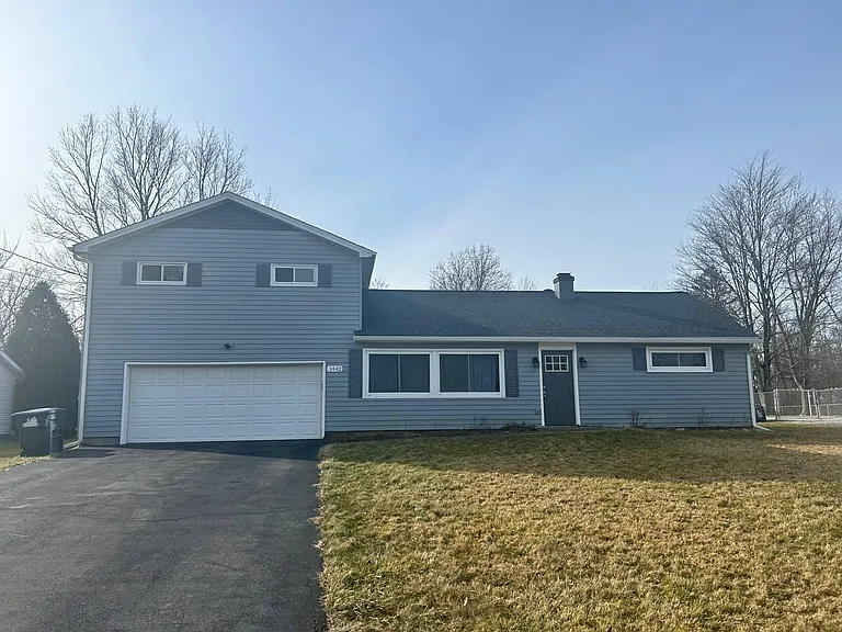 1442 Andrea Dr — Photo 1