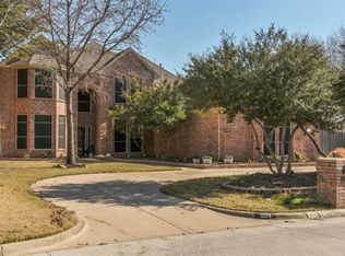 904 Hilton Dr, Mansfield, TX 76063