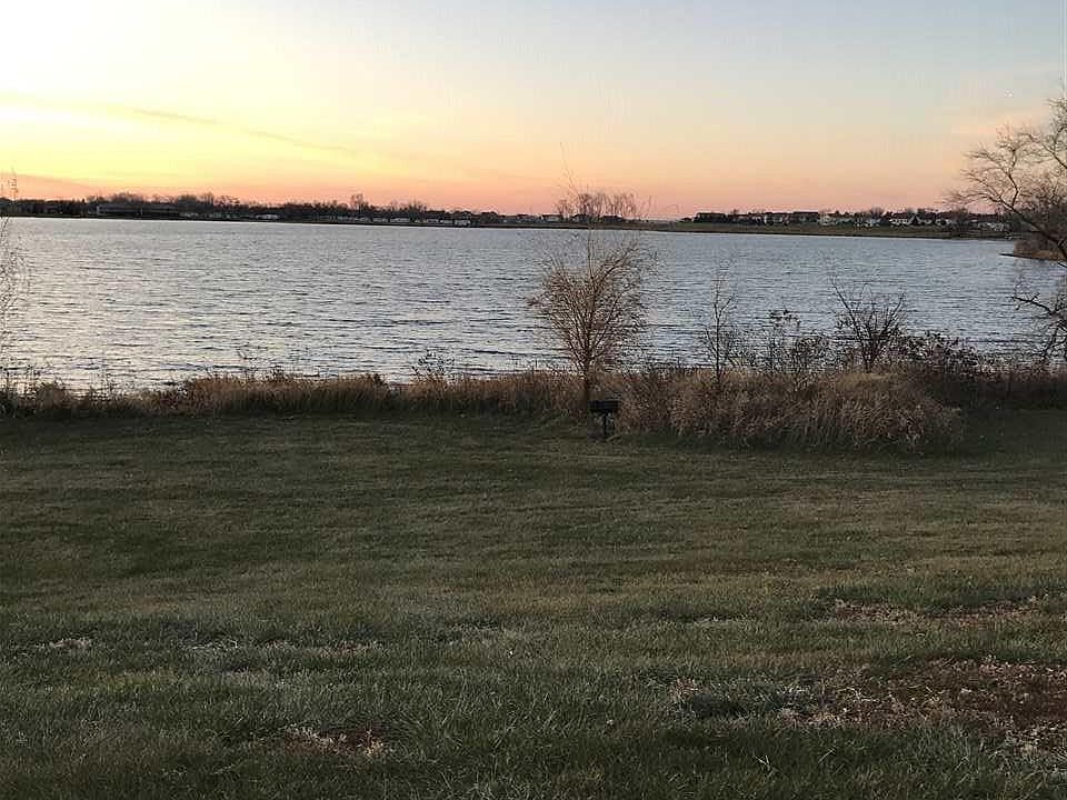 2nd image of 201 Lake Ridge Dr