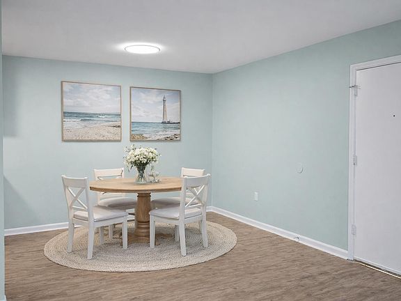 2nd image of 1402 Camp Rd APT 13B