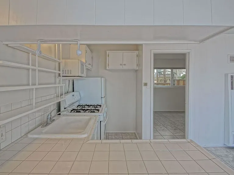 3814 Highland Ave — Photo 11